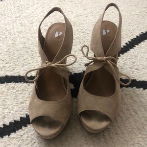 BP Beige Wedge Sandal Heels Suede Fabric 9M